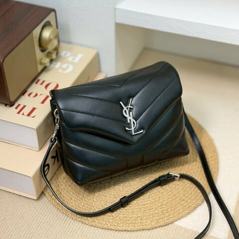 🏷YSL 聖羅蘭．Loulou Toy 方胖子