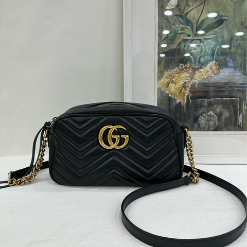 Gucci馬蒙相機包，黑色，經典GG logo，鏈條肩帶