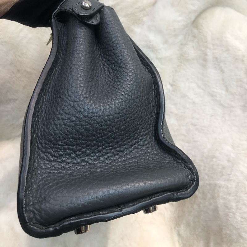 FENDI Peekaboo 灰色中號連絲帶 XC166-2