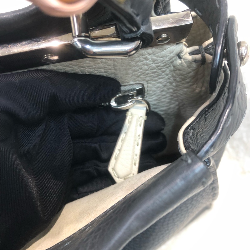 FENDI Peekaboo 灰色中號連絲帶 XC166-23