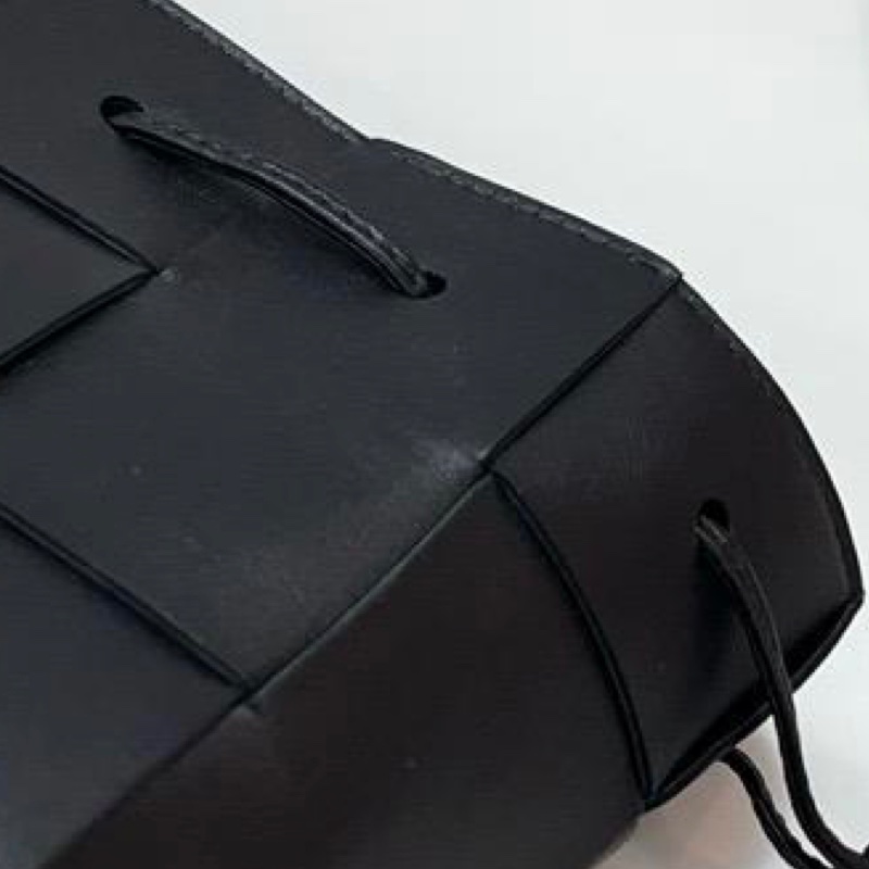 Bottega Veneta Cassette bucket bag-3