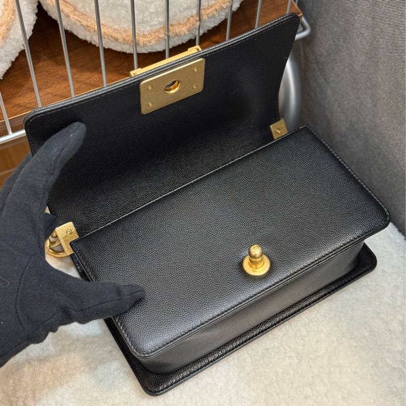 全新Chanel boy20 黑金荔枝皮 復古金鏈-6