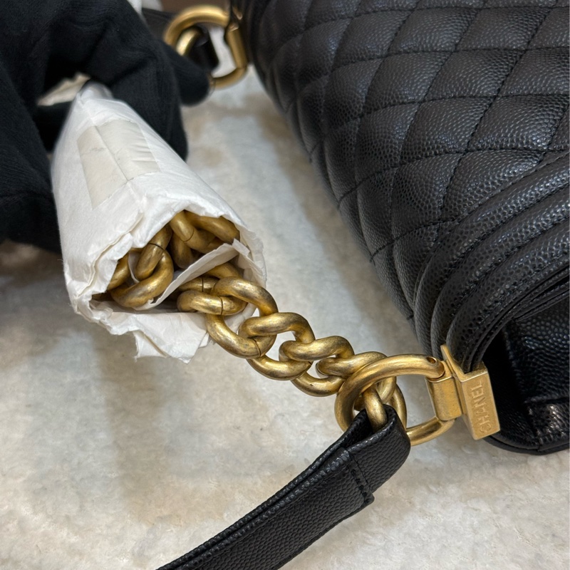 全新Chanel boy20 黑金荔枝皮 復古金鏈-9