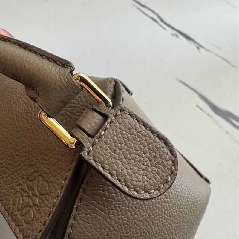 Loewe大象灰mini puzzle❤️手提、斜背兩用-12