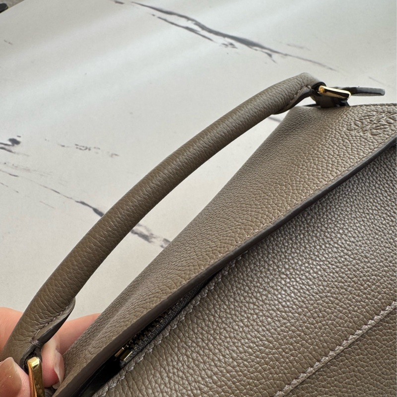 Loewe大象灰mini puzzle❤️手提、斜背兩用-24