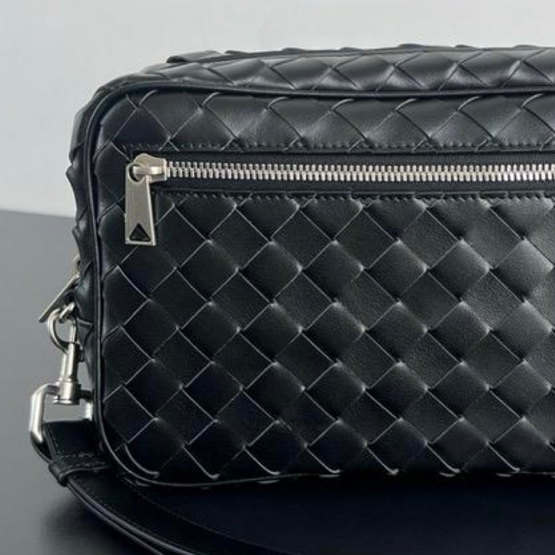 Bottega Veneta Intrecciato authentic pouch-3