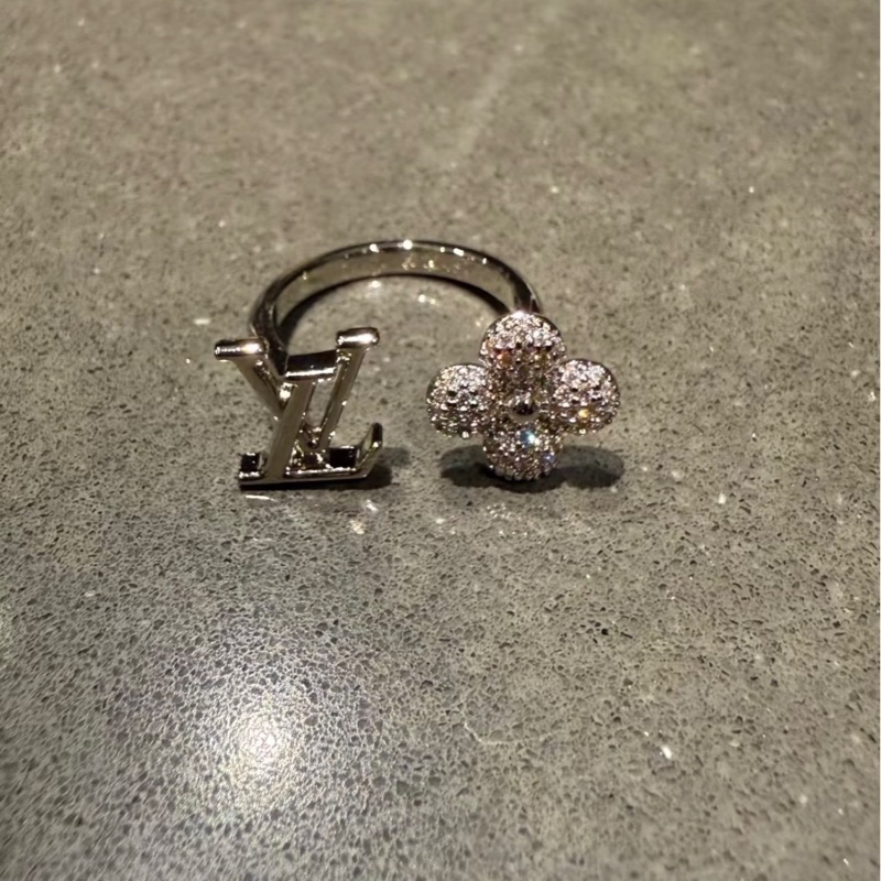 Louis Vuitton LV 大爆款爆閃戒指M碼 M1800M Louisette Signature Strass Ring-5