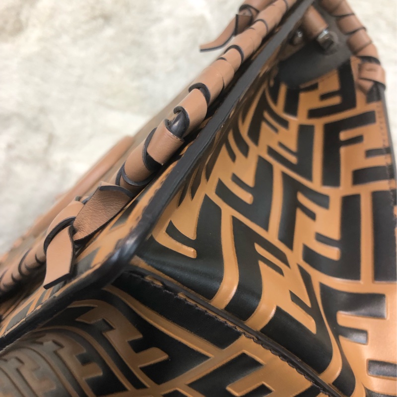 FENDI KAN I 中號 ZUCCA壓花 2Way (限量走秀款)XC168-11