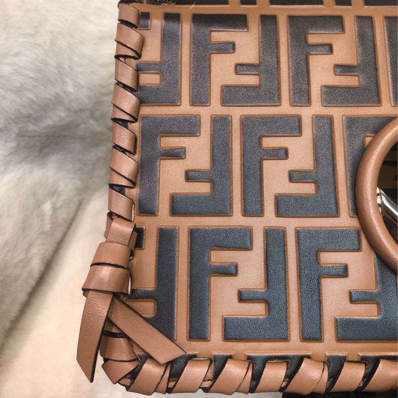 FENDI KAN I 中號 ZUCCA壓花 2Way (限量走秀款)XC168-14