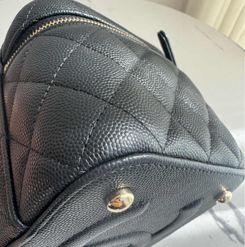 chanel AS3171黑荔枝淡金雙C方型化妝箱包-9