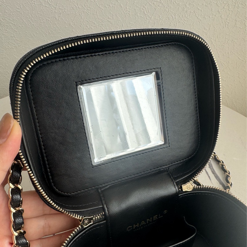 chanel AS3171黑荔枝淡金雙C方型化妝箱包-16