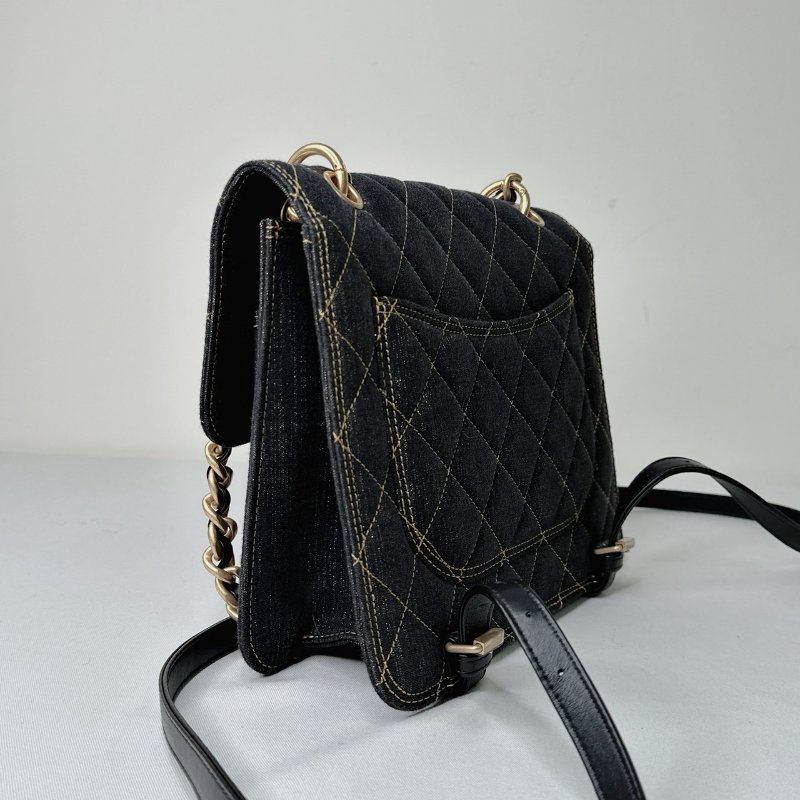 CHANEL 23S丹寧豆腐小書包-5