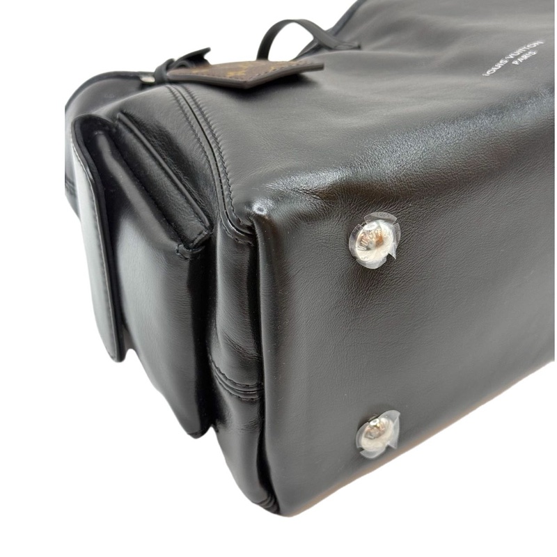 LOUIS VUITTON Carryall 字母徽標機車鏈條黑武士托特包Tote包購物袋 小羊皮 手提單肩包 小號 男女同款 黑色-7