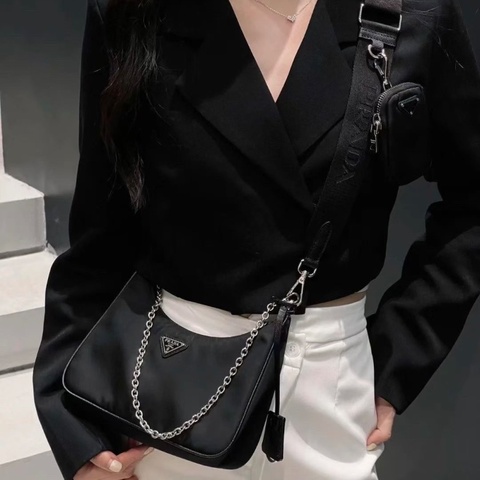 Prada hobo三合一 22*17*6  98新配件塵袋