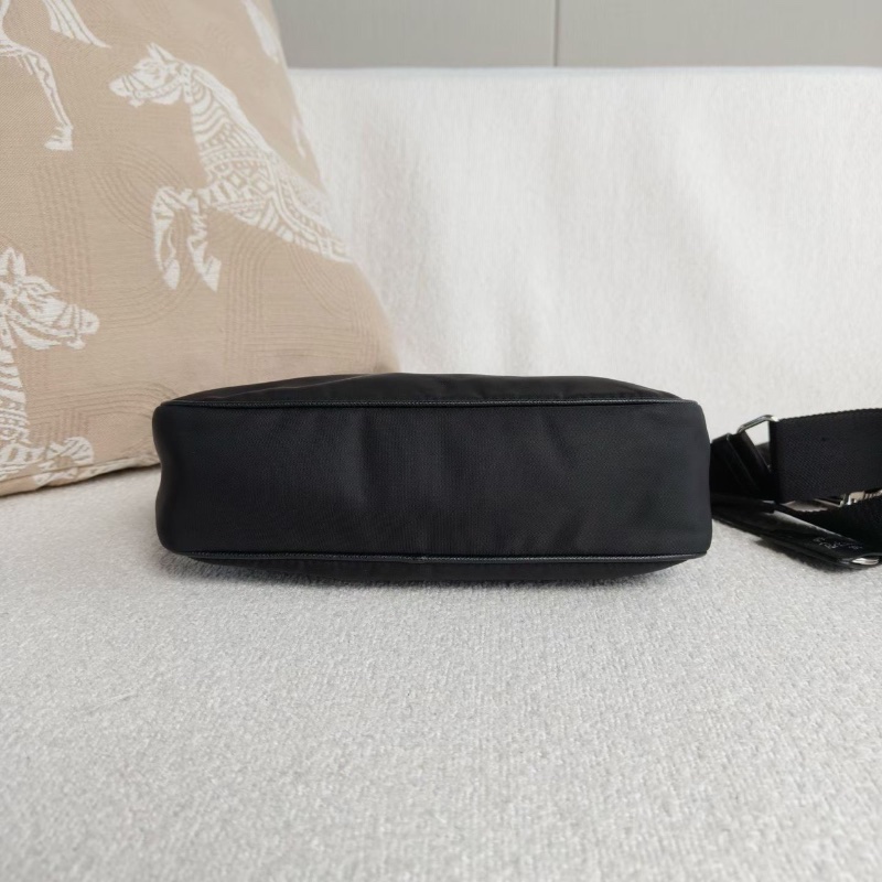 Prada hobo三合一 22*17*6  98新配件塵袋-3