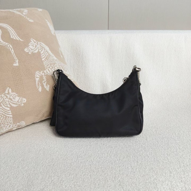 Prada hobo三合一 22*17*6  98新配件塵袋-5