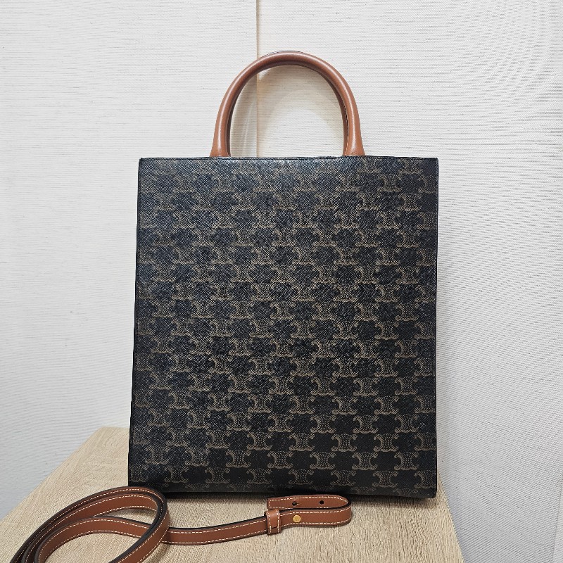 [專櫃價5折入手❣️耐看包款] Celine凱旋門老花手提肩斜背琴譜包-4