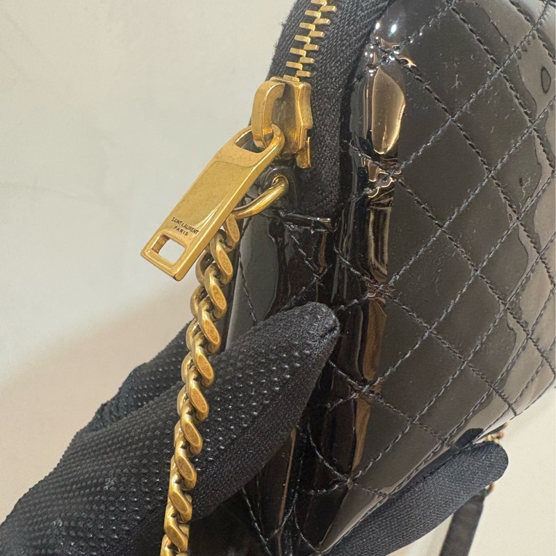 ysl 漆皮牛皮黑金貝殼包-2