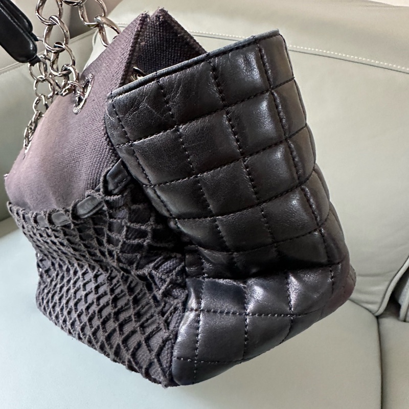 Chanel流浪包，黑銀網袋手提款，容量超大，抵到爛筍盤！-2