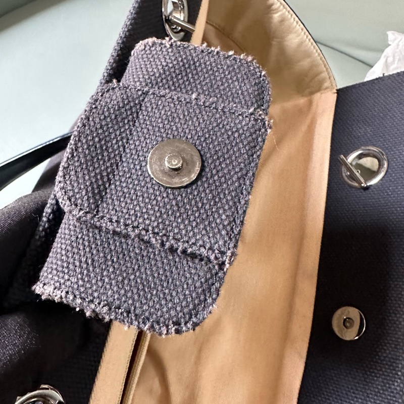 Chanel流浪包，黑銀網袋手提款，容量超大，抵到爛筍盤！-5