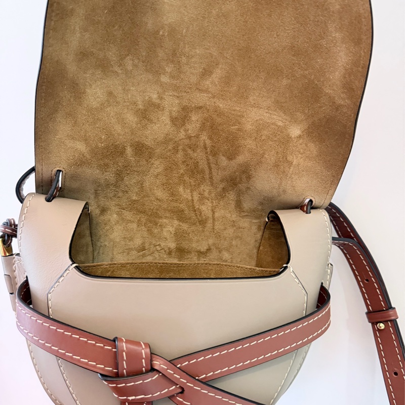 LOEWE GATE BAG 小號-2