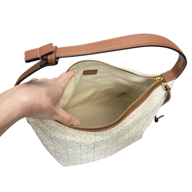 LOEWE Cubi 肩背包-16