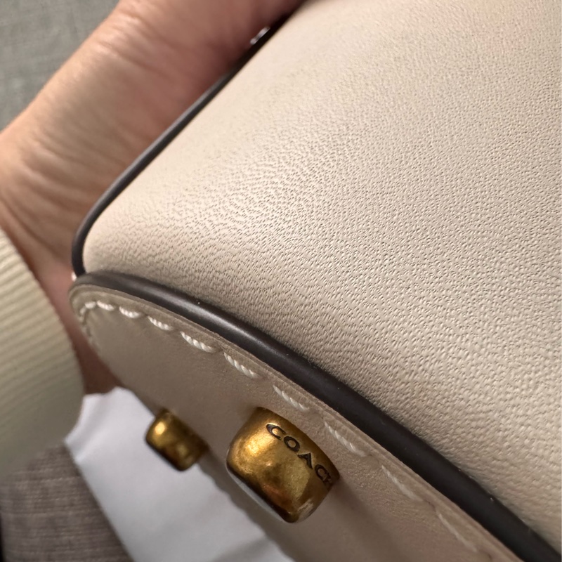 Coach DAKOTA 16 水桶包 -白色 ✨全新吊牌未拆✨-3