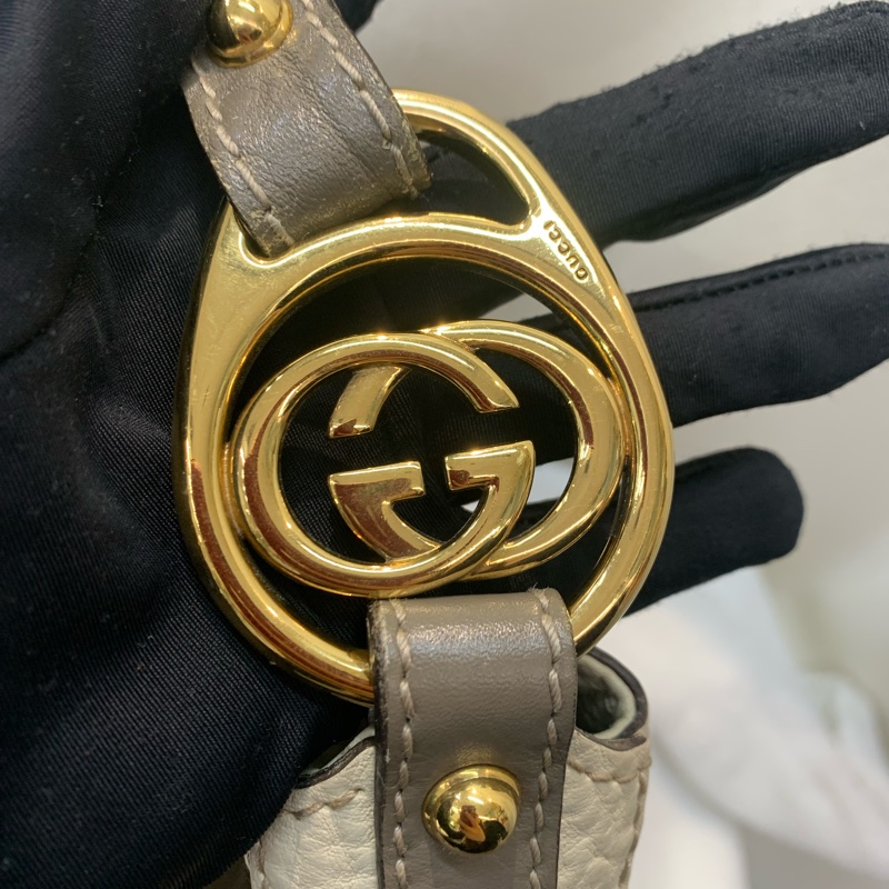 GUCCI老花布白邊拼灰上肩  XC171-5