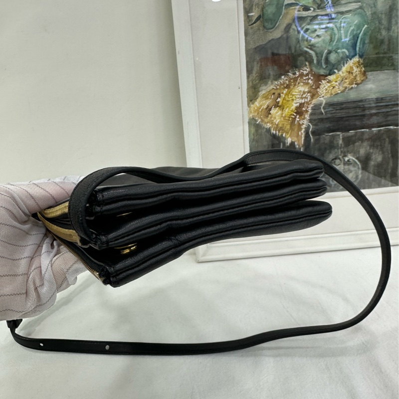 CELINE黑金三合一Trio單肩斜背包,實用時髦,適合多種場合,可鹽可甜-2