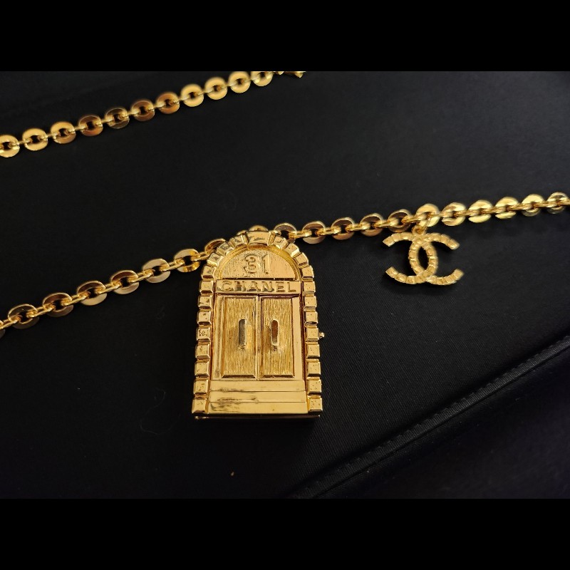 (近新閒置品)Chanel總部門牌項鍊(王一博同款)-0