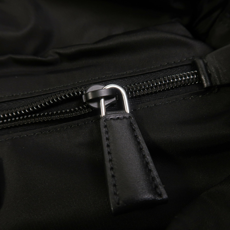 PRADA 尼龍Shoulder Bag銀扣肩背袋-14