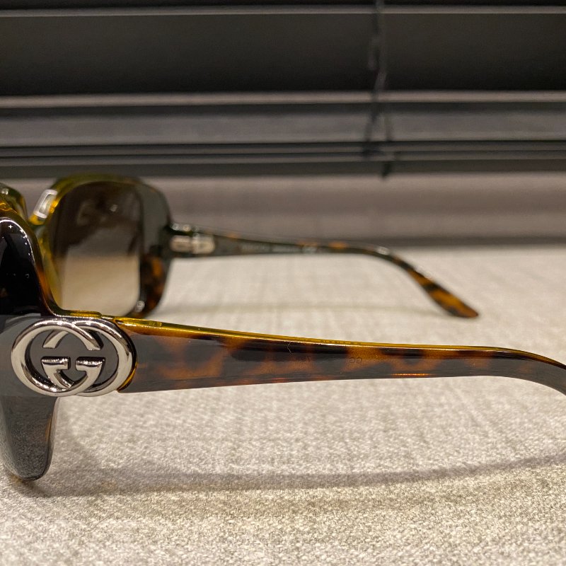 GUCCI 太陽眼鏡琥珀鏡框咖灰鏡片-2