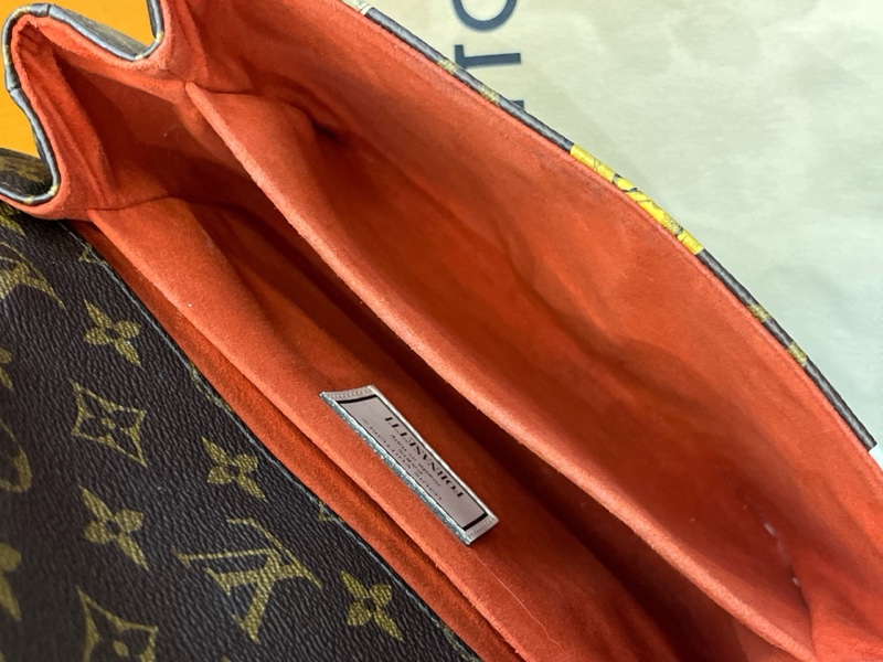 LV POCHETTE METIS手袋郵差包 斜挎包 限量徽章 超級稀有-13