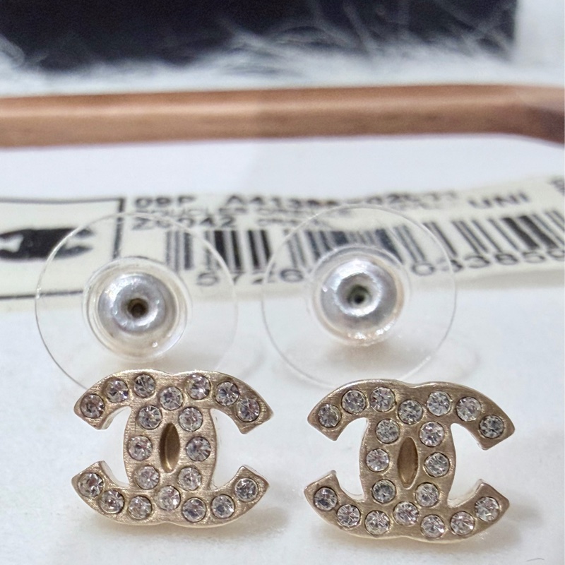 Chanel經典雙 C 水鑽耳環-10