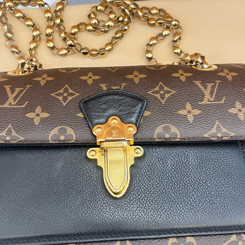 Lv 路易威登Victoire 維多利亞 黑色牛皮拼老花 尺寸約27*17*10-4