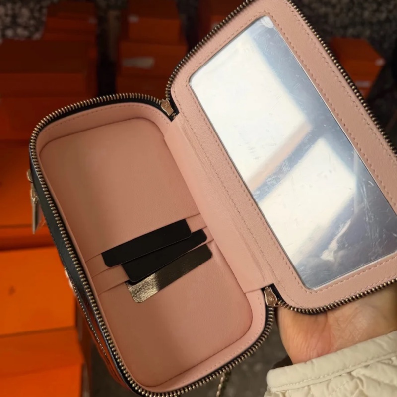 Chanel 芯片雙層相機包油蠟皮-3