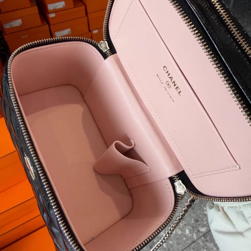 Chanel 芯片雙層相機包油蠟皮-4