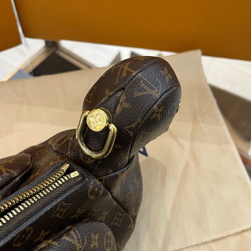 LV x Nigo 聯名 老花滿印拉鍊 帆布塗層鴨子包單肩斜挎包 芯片款 附件：肩帶。-2