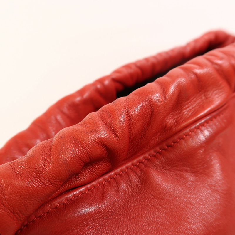 SAINT LAURENT 羊皮皮革Teddy Bucket銀扣肩背袋-15