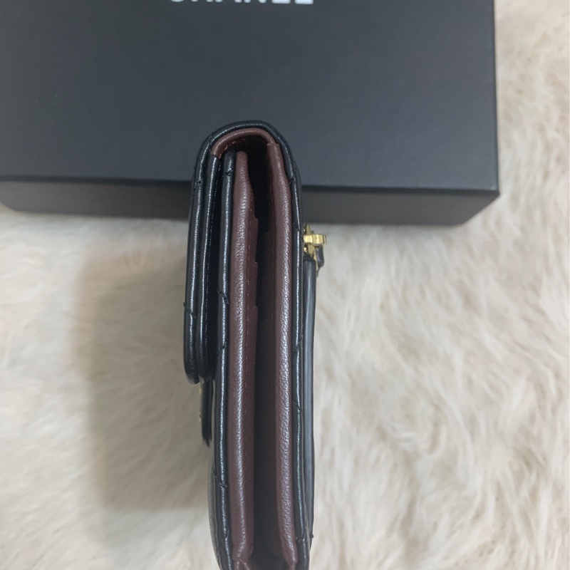 Chanel黑金三折短夾-7