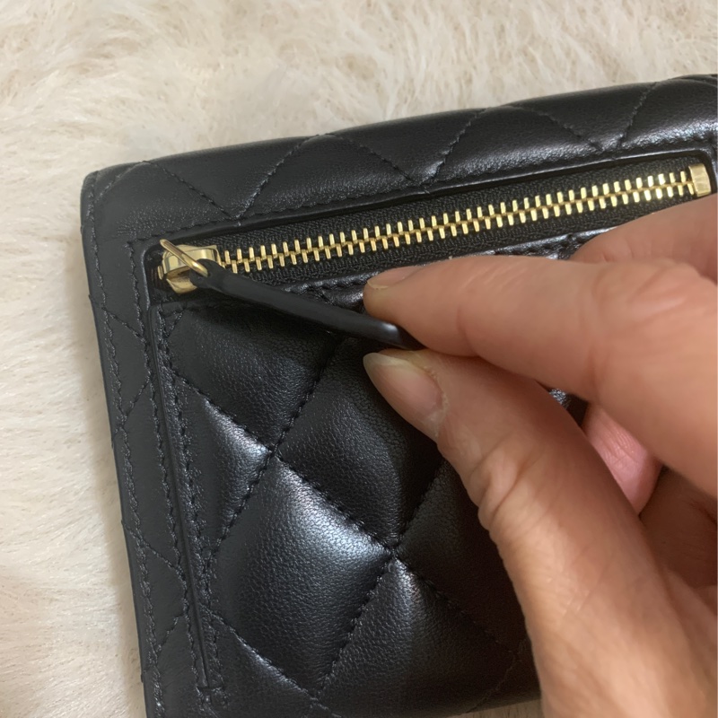 Chanel黑金三折短夾-14