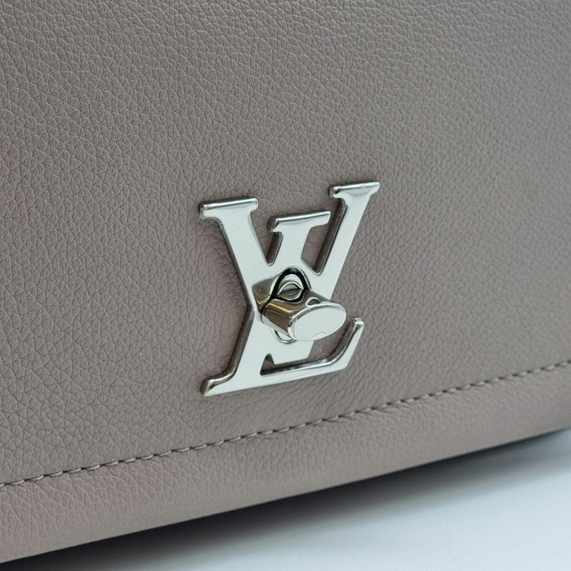 【包稅】LOUIS VUITTON 全新未使用 M42279 Lock Me 2 BB 單肩包 LOB061833-2