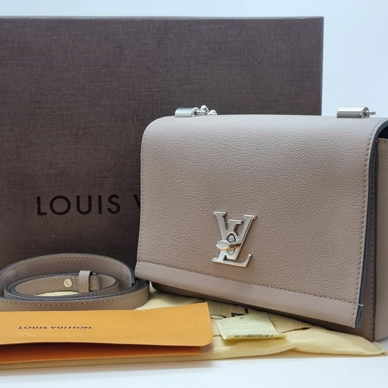 【包稅】LOUIS VUITTON 全新未使用 M42279 Lock Me 2 BB 單肩包 LOB061833-7
