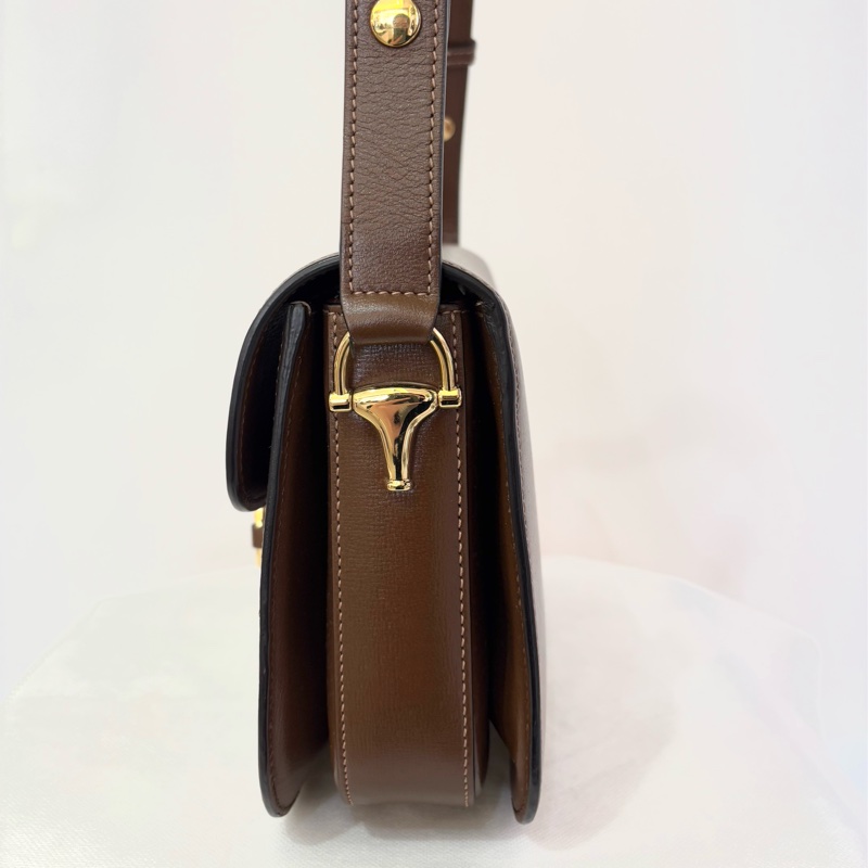 駝色牛皮1955中號掀蓋斜背包-4