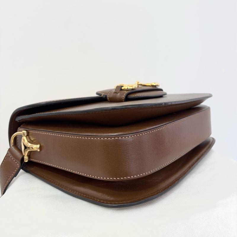 駝色牛皮1955中號掀蓋斜背包-7