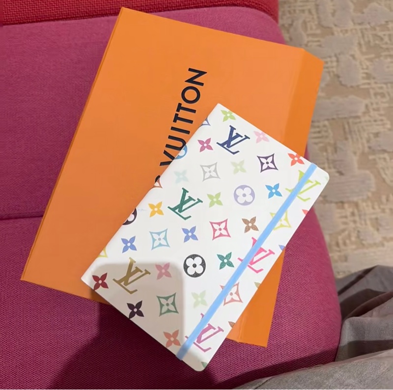 LOUIS VUITTON x村上隆 筆記本 聯名款-0