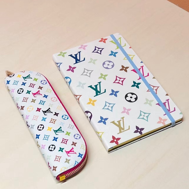 LOUIS VUITTON x村上隆 筆記本 聯名款-1