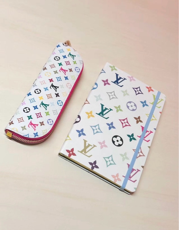 LOUIS VUITTON x村上隆 筆記本 聯名款-2