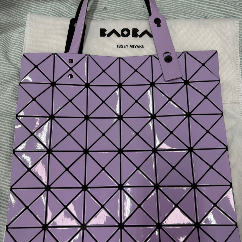 BAO BAO 6x6亮面 薰衣草紫 三宅一生手提包-5