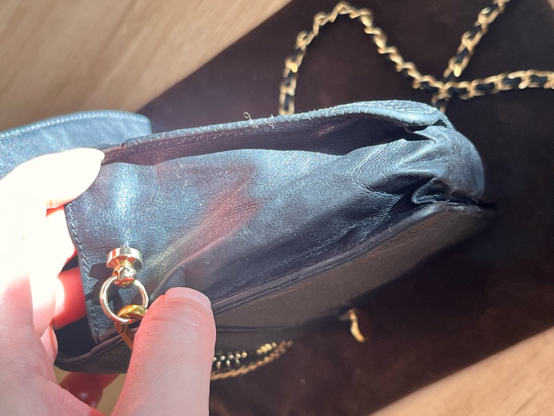 中古美品 Chanel 雙 C 荔枝紋斜背包-8